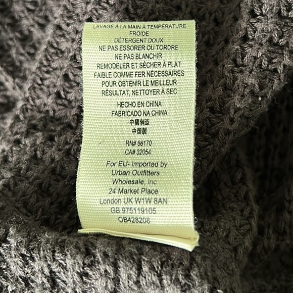 Free People Moonshine Dark Gray V-Neck Cold Shoulder A-Line Knit Sweater - M / L - Picture 14 of 15